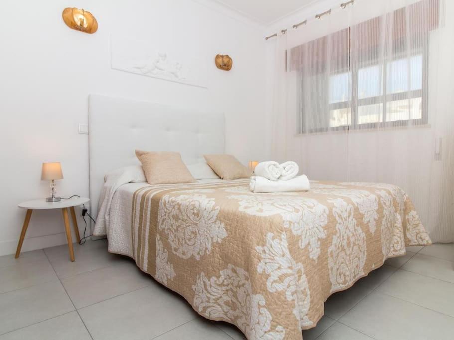 Central Apartment - Pool And Sea View & Albufeira Center المظهر الخارجي الصورة